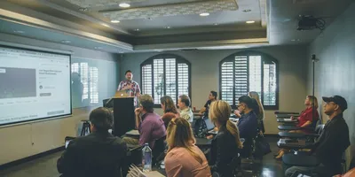 Tipos de cursos del Studienkolleg: T-Kurs, W-Kurs, M-Kurs, G-Kurs y S-Kurs explicados (2026)